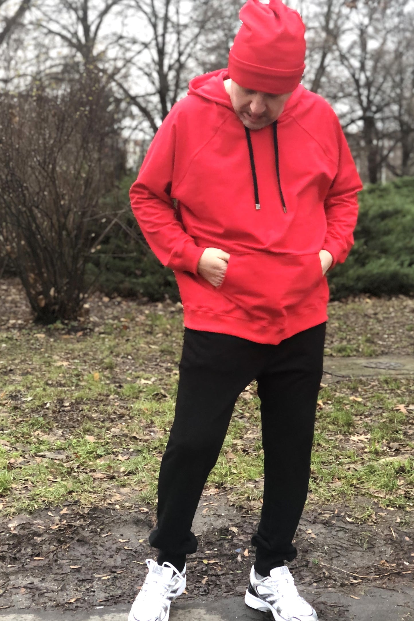 Bluza męska z kapturem kangurka czerwona W5101