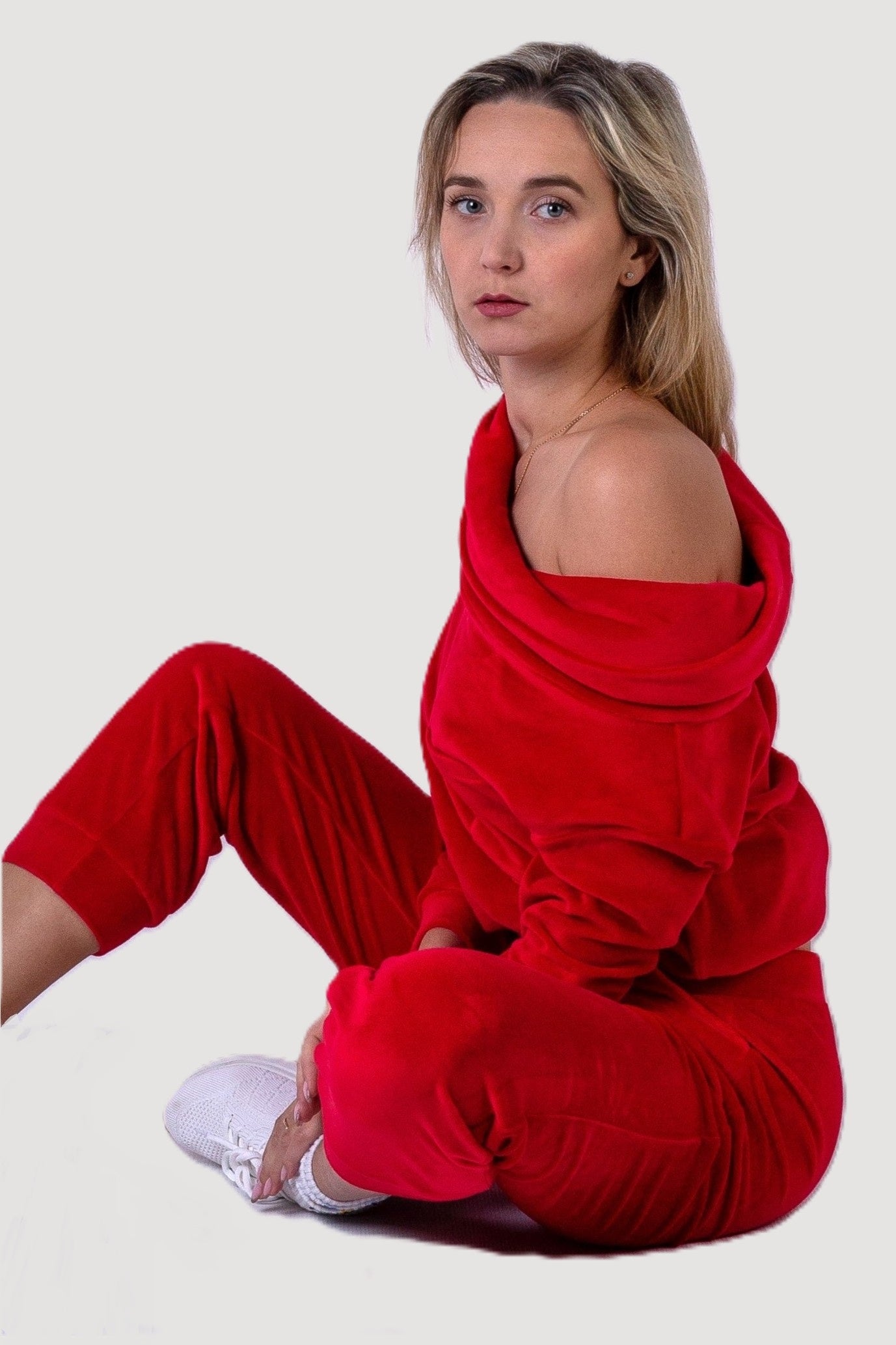 Dres welurowy damski komplet bluza opuszczany na ramionach + spodnie czerwony S54