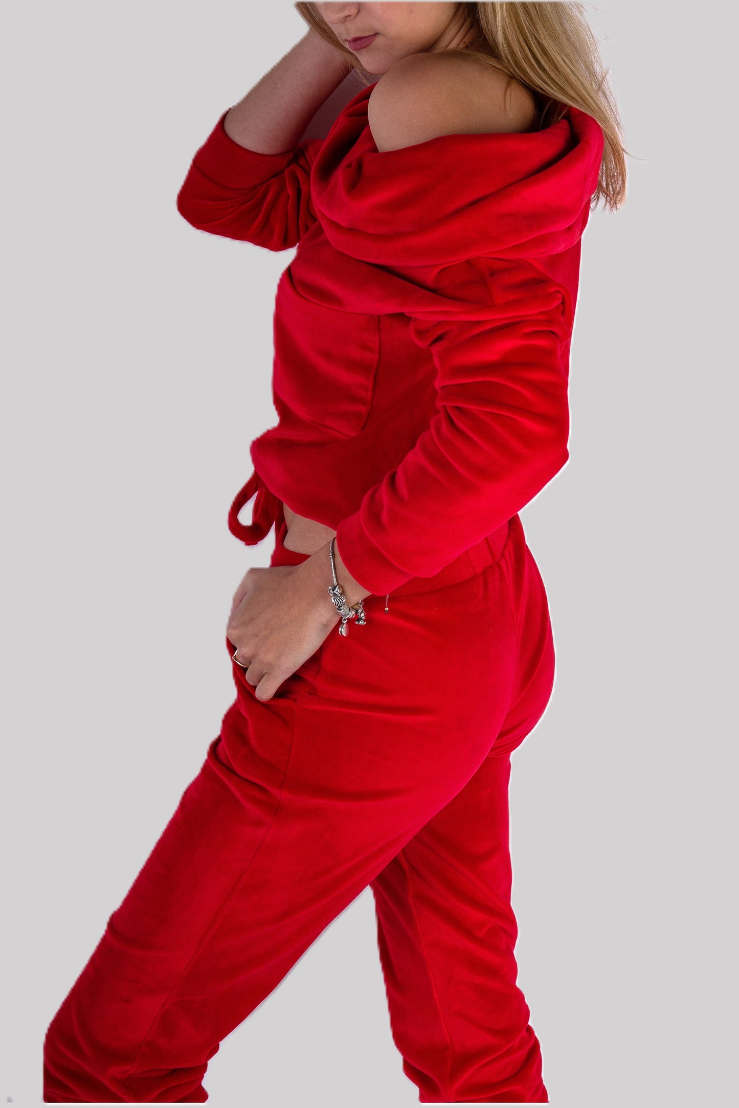 Dres welurowy damski komplet bluza opuszczany na ramionach + spodnie czerwony S54
