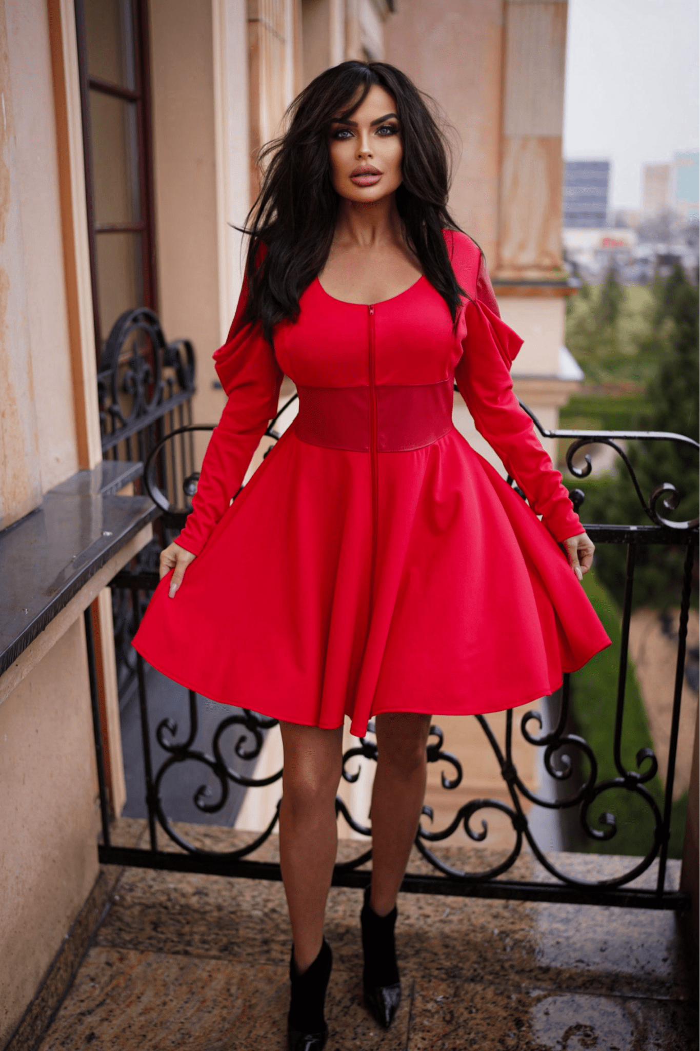 Sukienka dopasowana czerwona ze skórą S1 - DANNY