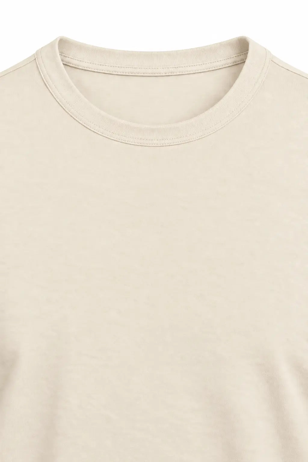 T-shirt męski ECRU DANNY – detal okrągłego dekoltu