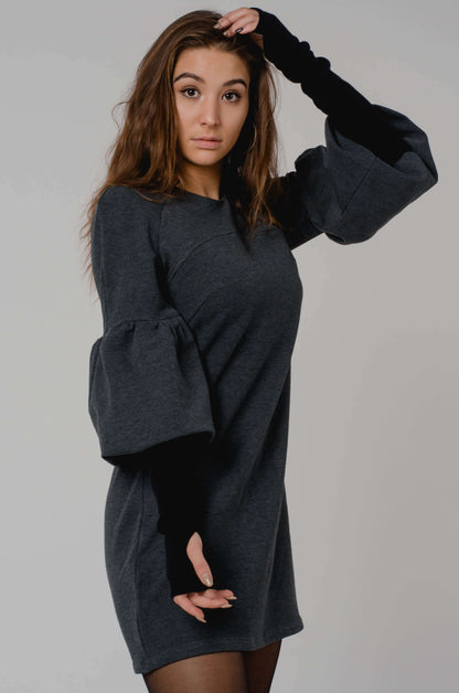 Czarna dresowa mini sukienka Glam Rock z bufiastymi rękawami S71