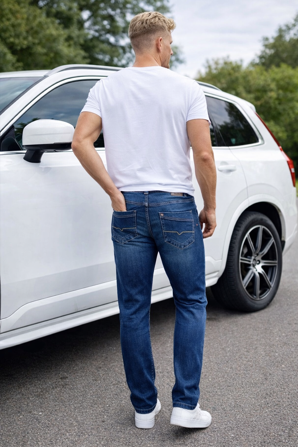 Jeansy męskie OWIEDO– luźny krój, prosta nogawka, granatowe ATRAKT SP Z O O