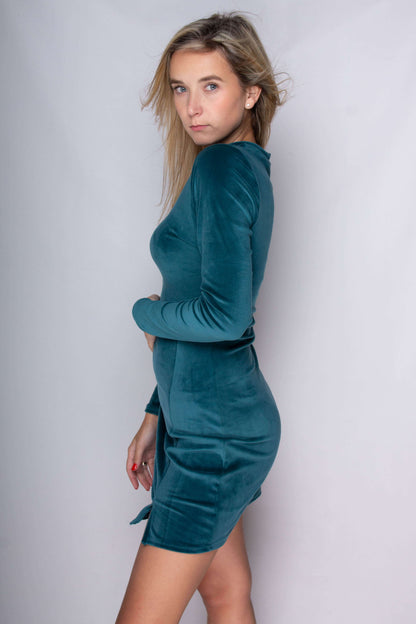 Welurowa sukienka mini z rozporkami w kolorze morskiej zieleni S131