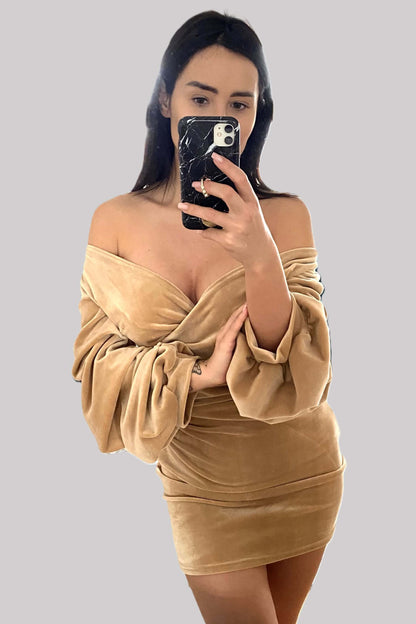 Sukienka z bufiastymi rękawami bezowa dannycompl 2