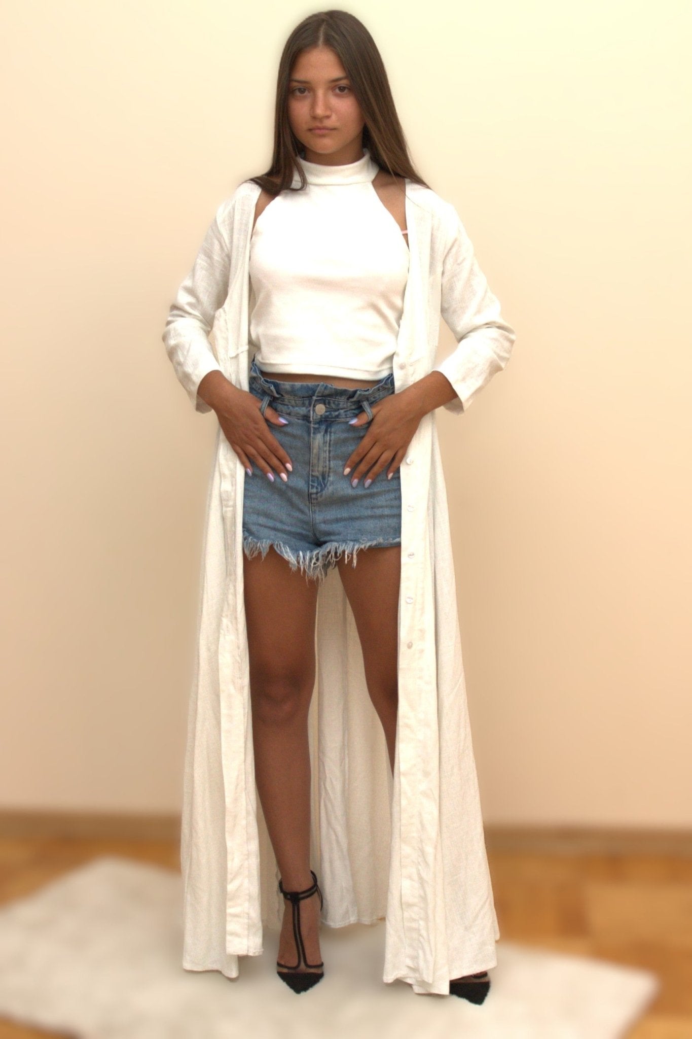 Biały top bez rękawów półgolf S104 - DANNY