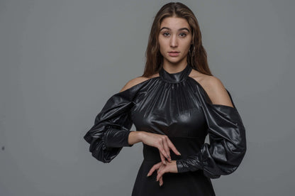 Czarna długa dopasowana sukienka z odkrytymi ramionami S42 - DANNY