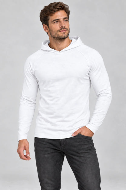 Biały longsleeve męski DANNY z kapturem – przód na modelu