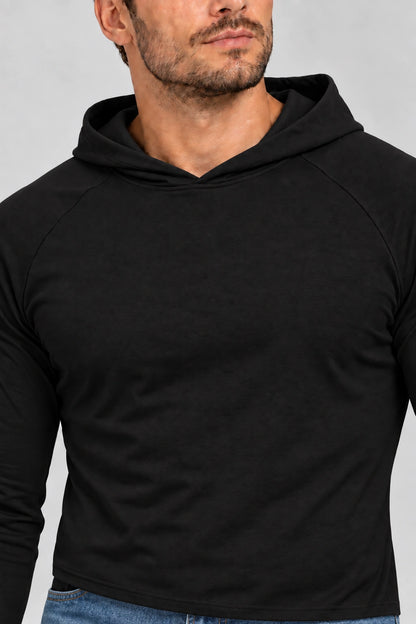 DANNY czarny longsleeve męski z kapturem – detal kaptura i rękawów raglanowych