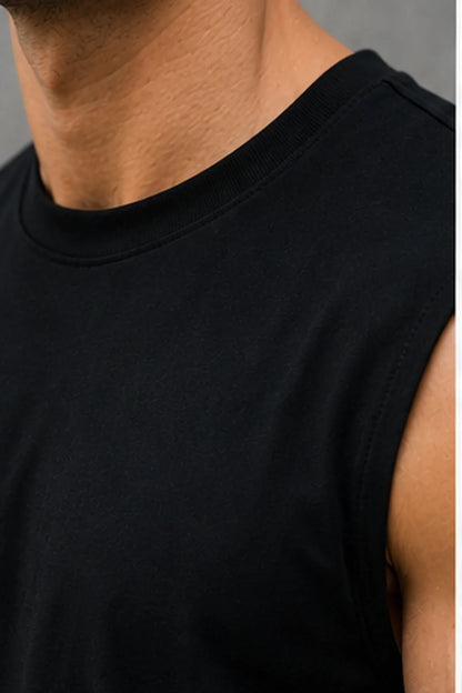 Czarny T-shirt męski DANNY Urban Muscle – detal dekoltu i ramienia, styl DANNY