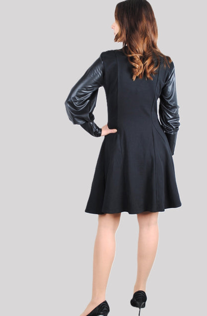 Dresowa czarna sukienka z ekoskórą S31 - DANNY