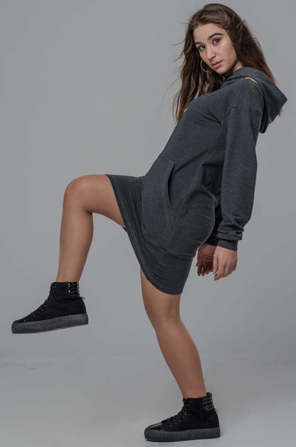 Dresowa sukienka z kapturem i metalowym zamkiem szara S41 - DANNY