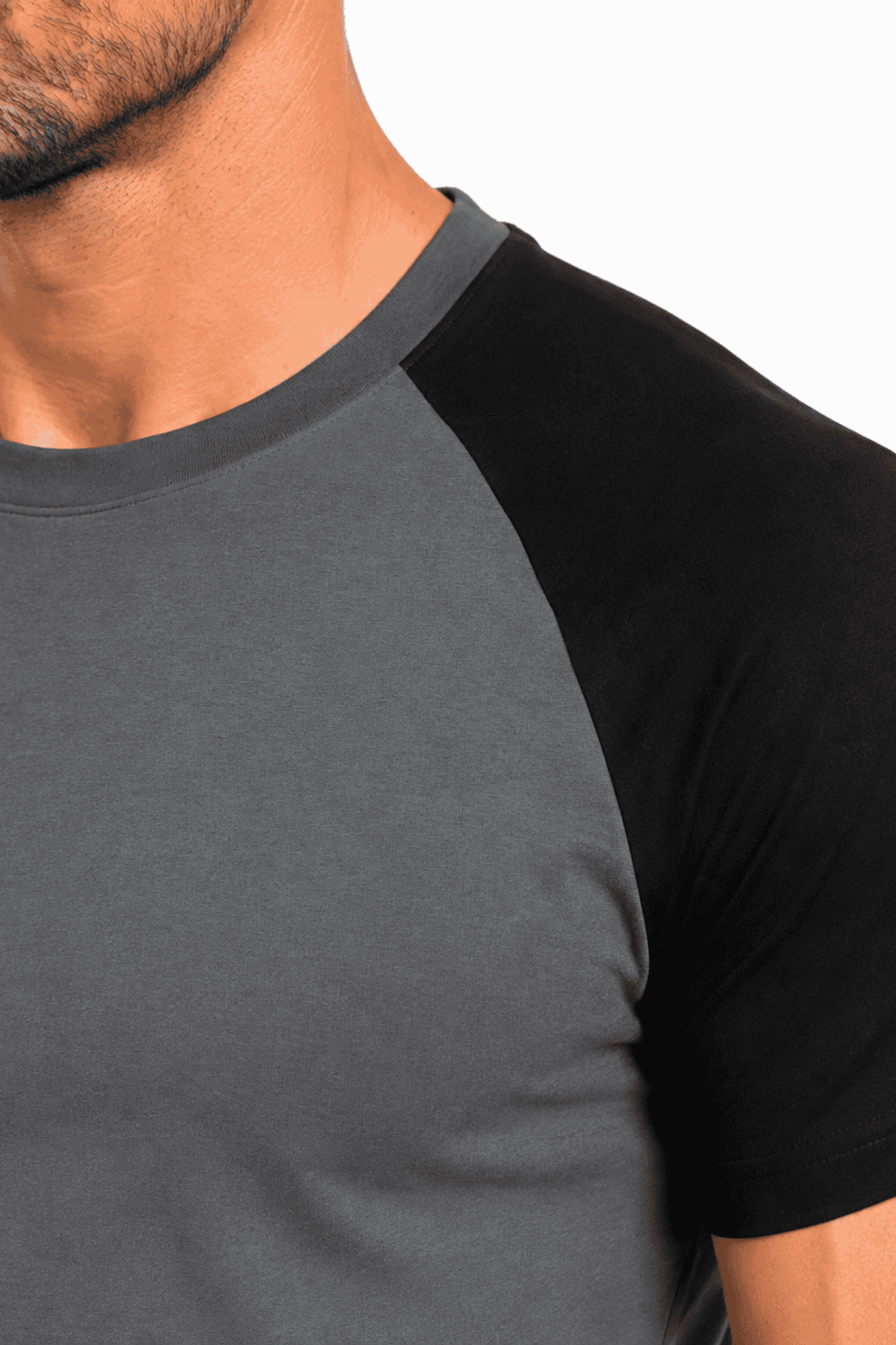 Detal szwu reglan i materiału koszulki DANNY Urban Edge grafitowo-czarnej