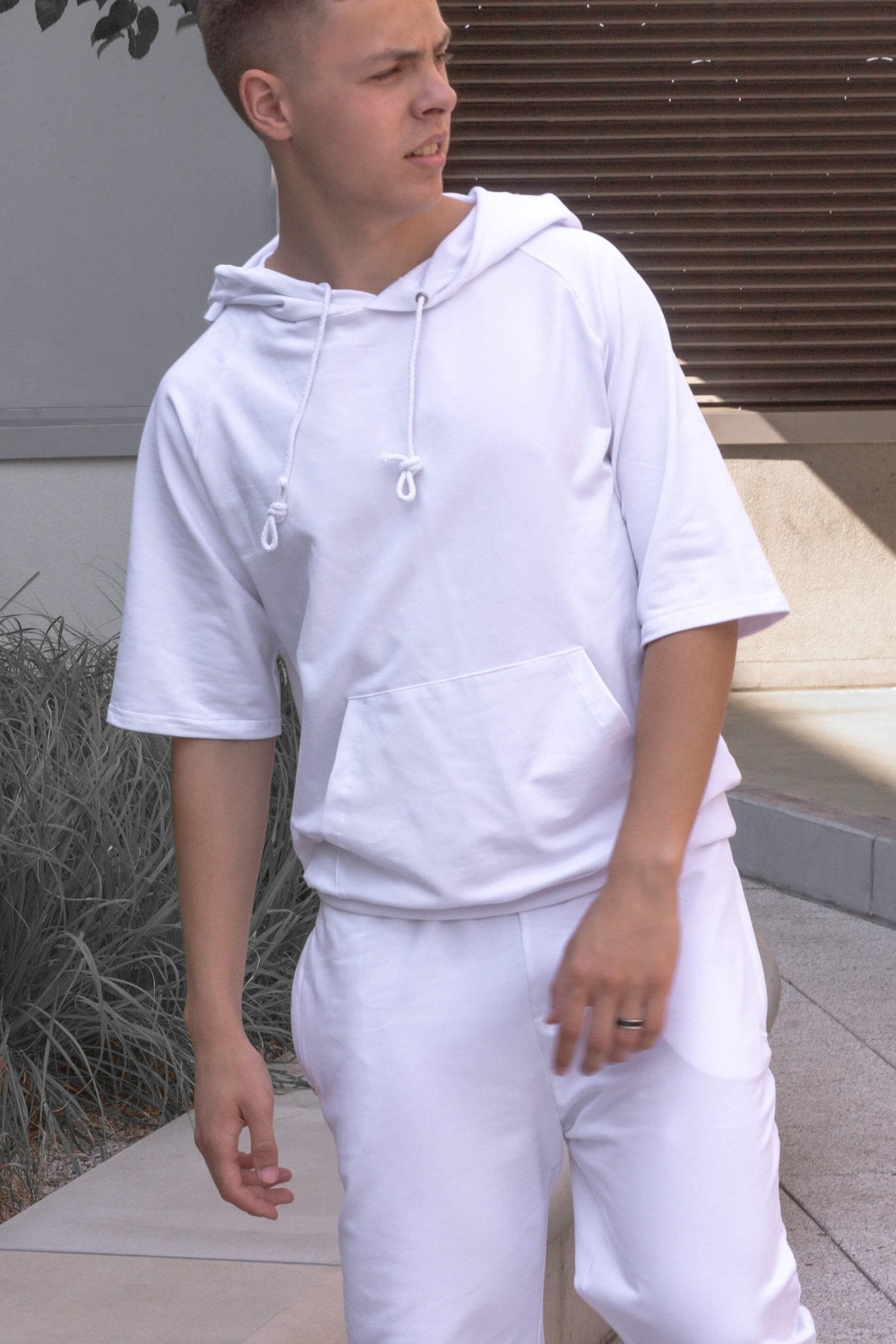 Spodenki męskie za kolano dresowe białe W5401 - DANNY