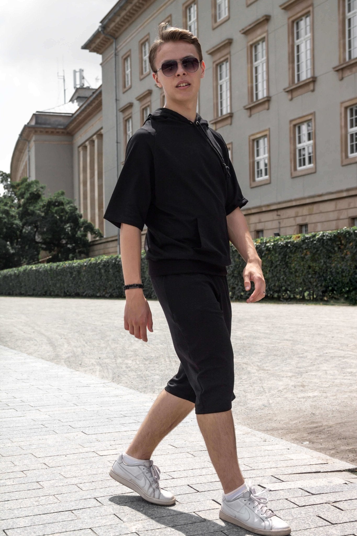 Spodenki męskie za kolano dresowe czarne W5401 - DANNY