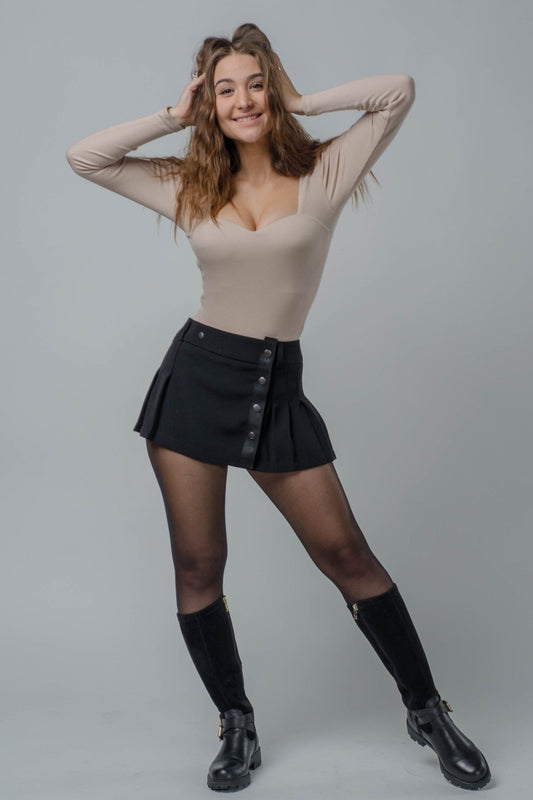 Spódnica mini z zakładkami czarna S6 - DANNY