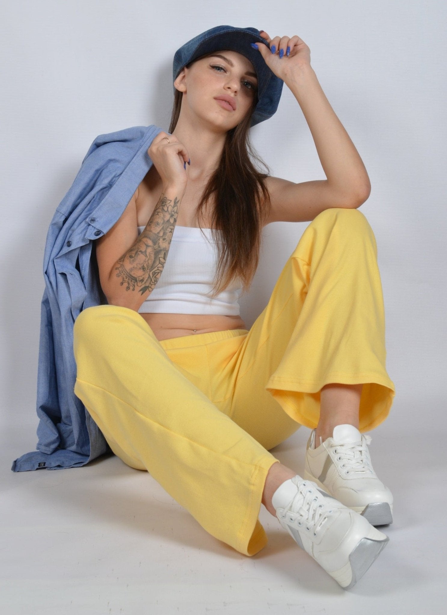 Spodnie bawełniane z szerokimi nogawkami żółty S177 - DANNY