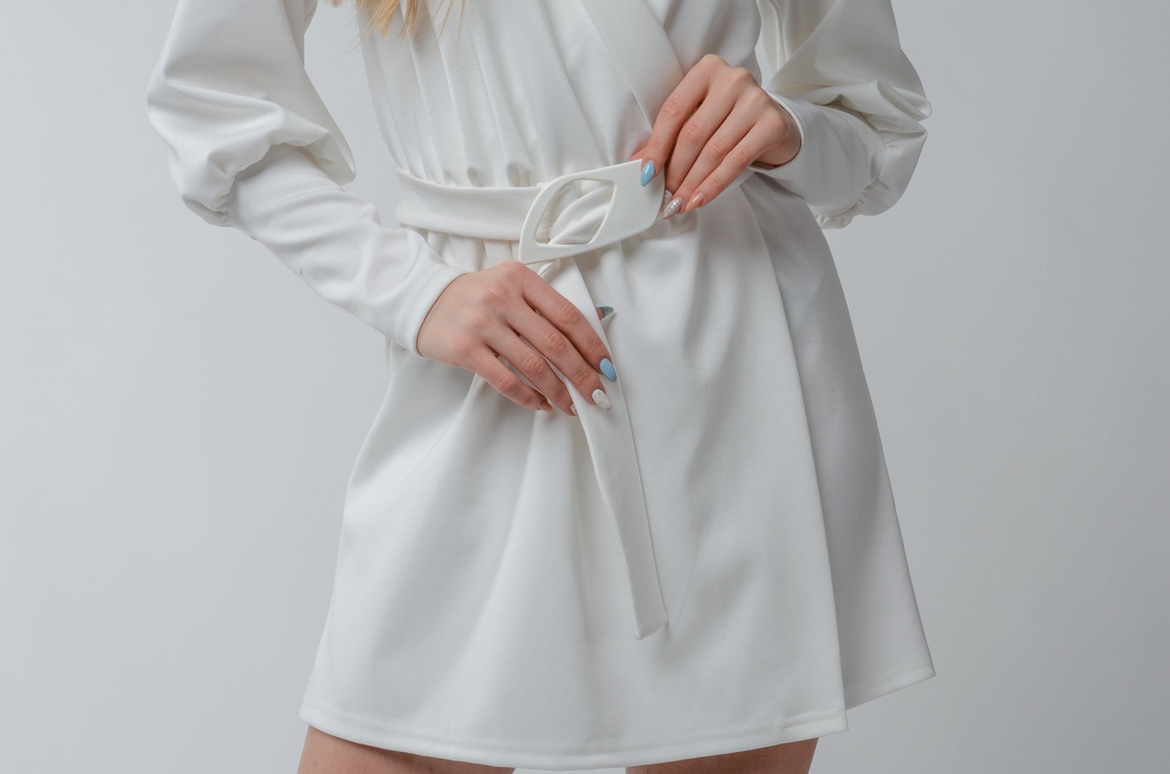 Sukienka - kombinezon damska biała S81 - DANNY