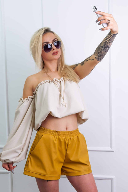 Szorty z ekoskóry żółte S88 - DANNY