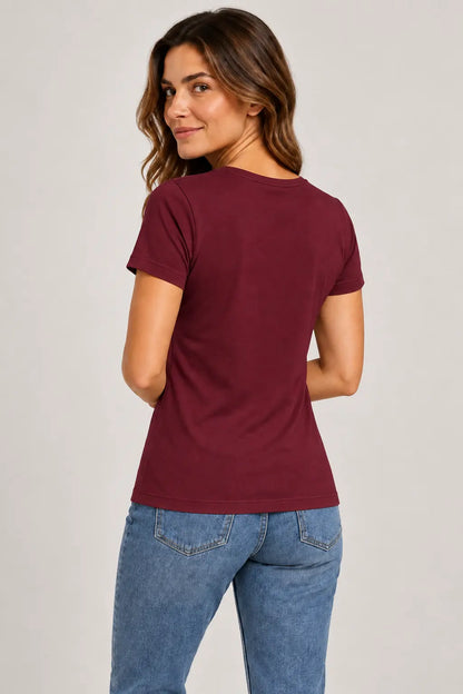 T-shirt damski Slim Fit bordowy – widok z tyłu przez ramię