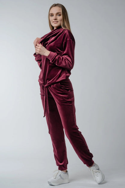 Welurowy komplet damski z kominkiem bordowy S54 - DANNY