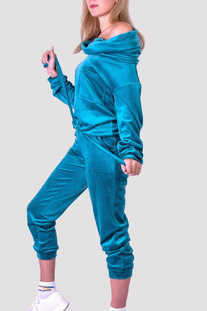 Welurowy komplet damski z kominkiem niebeski S54 - DANNY